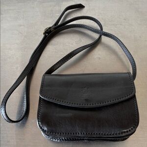 Handmade Italian Black Leather Crossbody Bag✨